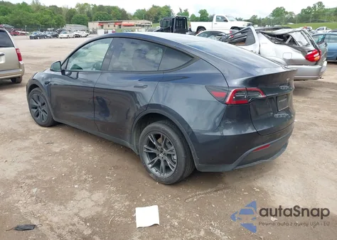 2024 Tesla Model Y Long Range Dual Motor All-Wheel Drive/Rwd from USA, damaged, VIN 7SAYGDED9RA323124